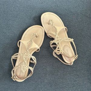 Women Flat Sandals Rivet T-Strap Size 8